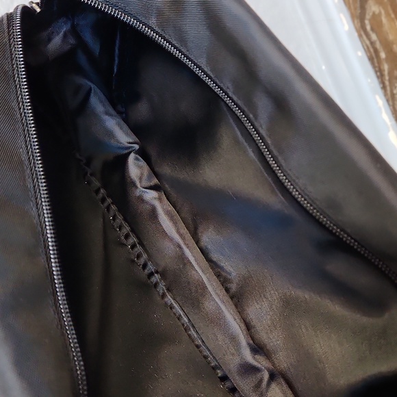 NWOT Basics Black Cosmetic Makeup Toiletry Bag Case - Picture 7 of 11